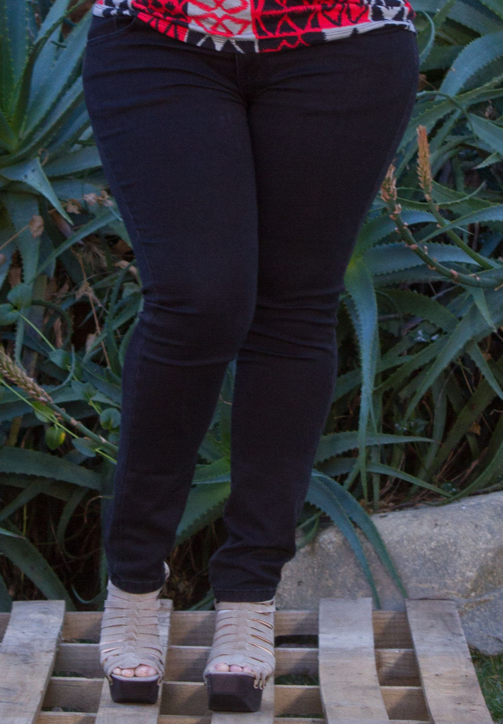 products/ClassicSkinnyJeans1228_1_Black_6a27960a-0029-45f4-bcd2-4ac5179f4dcd.jpg