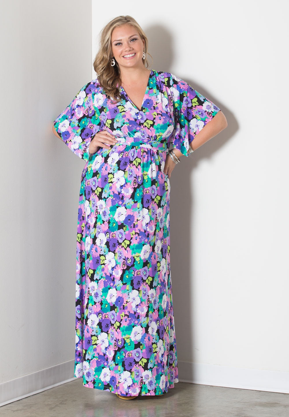 products/EdenMaxiDress1432_1_GardenPrint_a71323a5-f4ec-460d-b6b1-b4ccb479f348.jpg