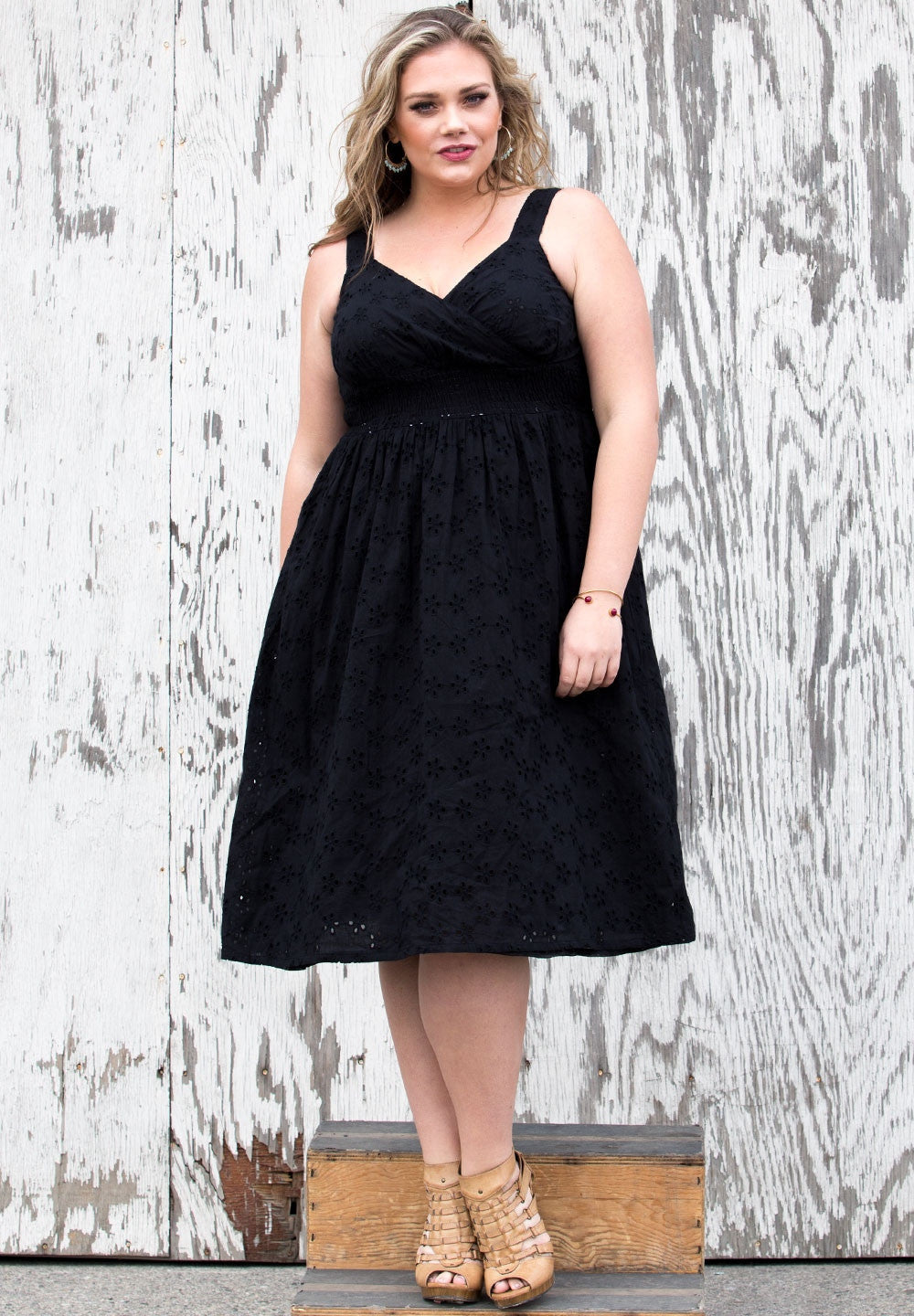 products/HaileyEyeletDress1308_1_Black_7889a21d-e00a-49c5-864b-f003ce7e1ce7.jpg