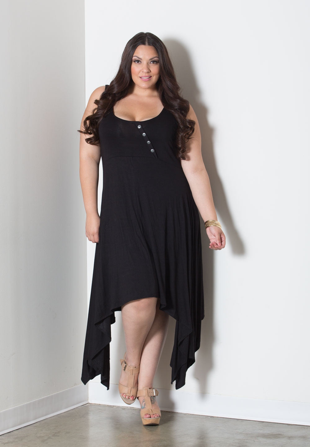 products/HelenaDress1427_1_Black_3aeb62a6-437e-4b82-bcd7-7aecad61abf2.jpg