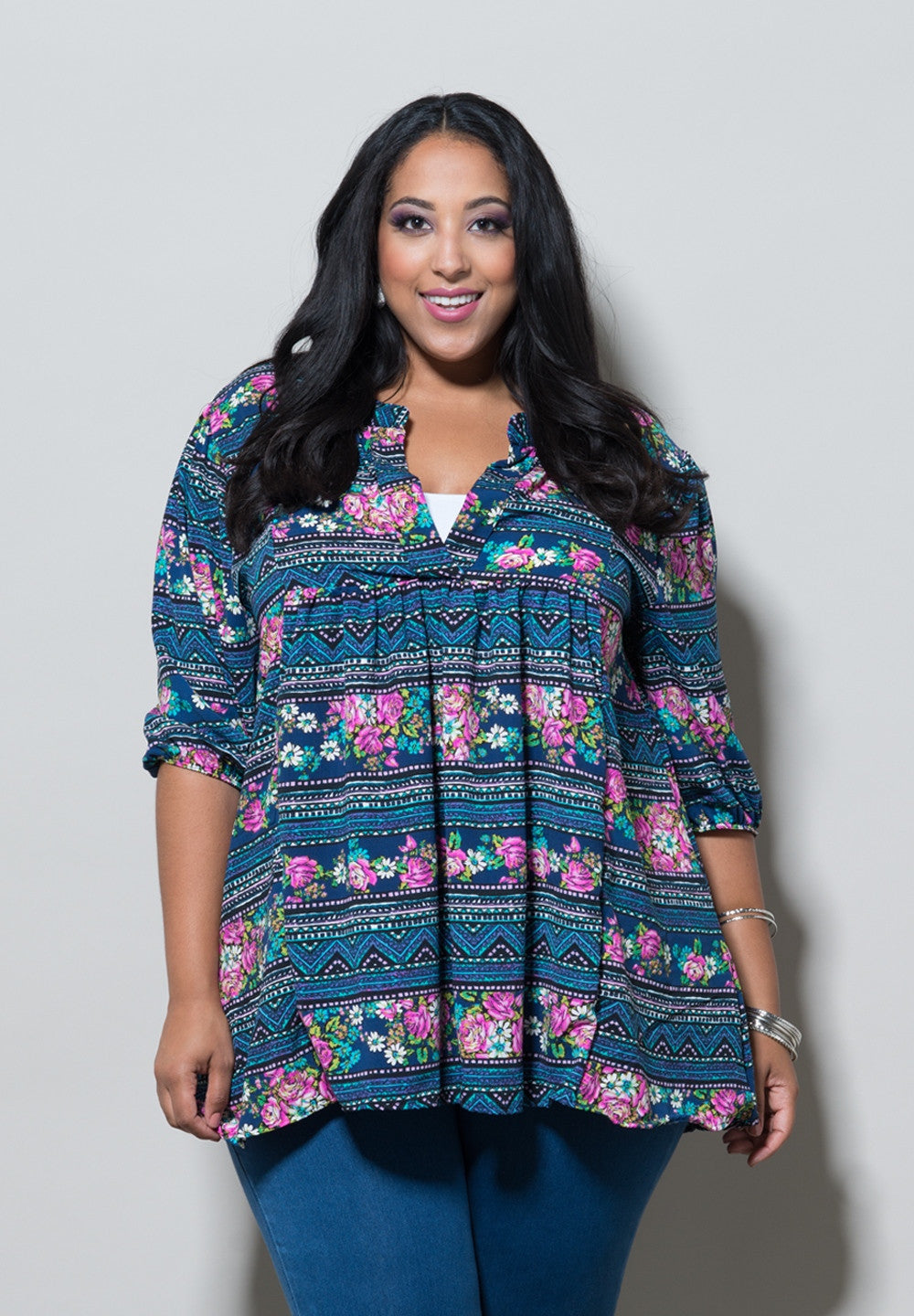 products/IrisTunic1464_1_MultiFloral_f3cc855d-6c4c-4402-a23d-1547f6e45681.jpg