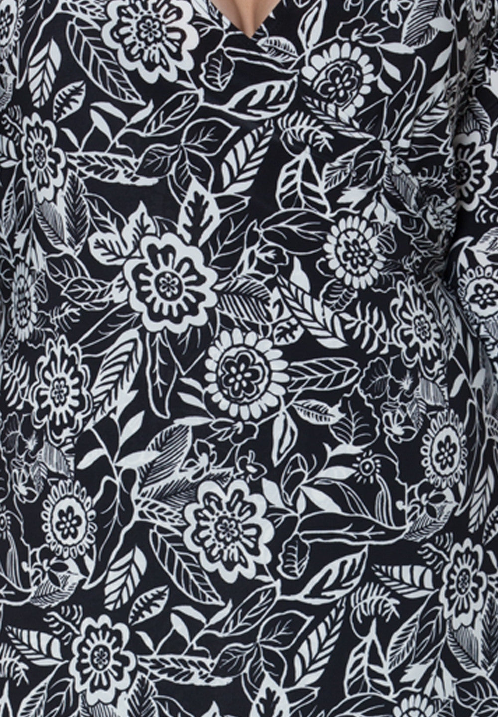 julianawrapdress1490_1_blackandwhiteprint