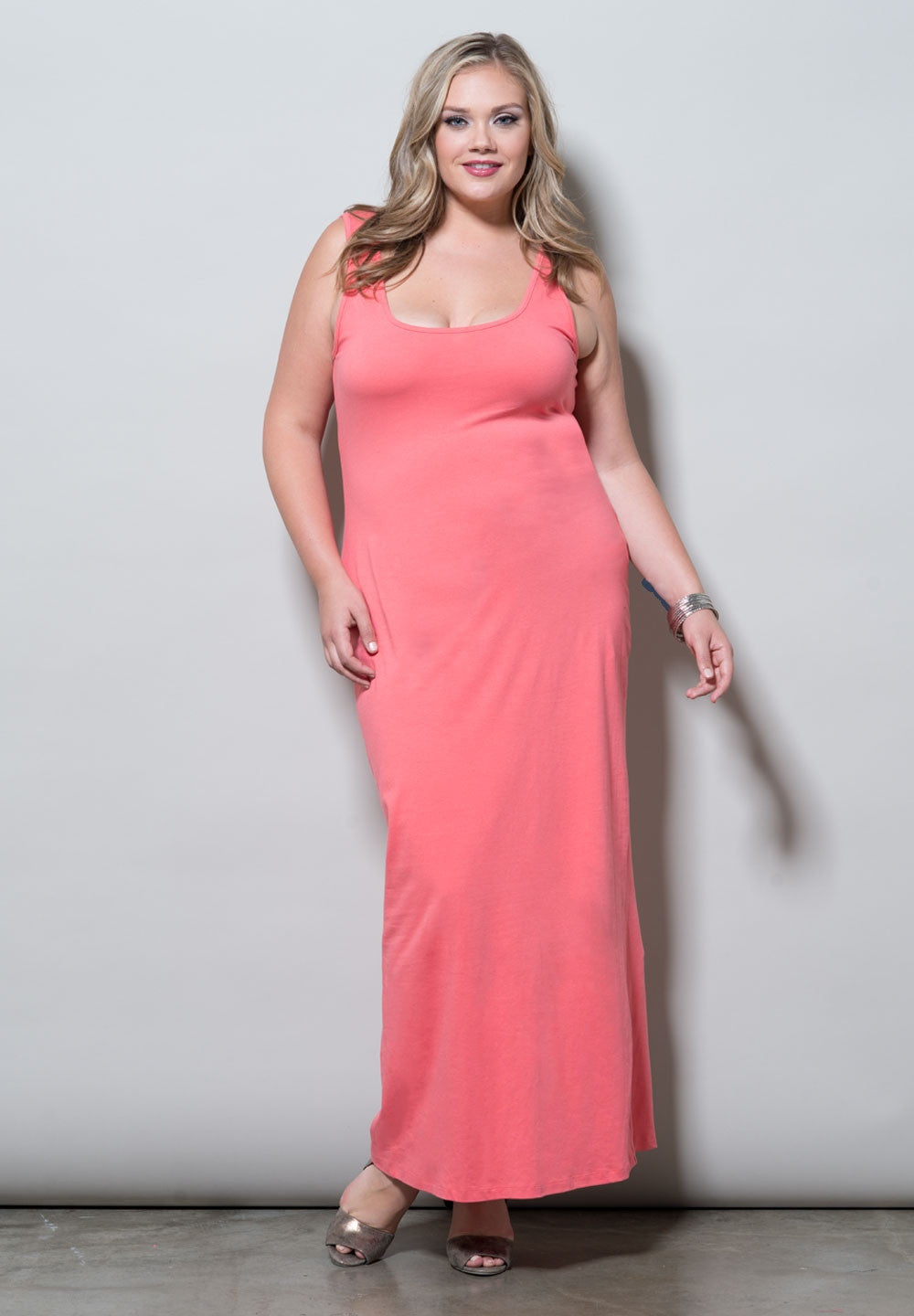 products/MaraMaxiDress1458_1_Coral_71c3912c-1c64-4932-969f-4dfe2108b9b6.jpg