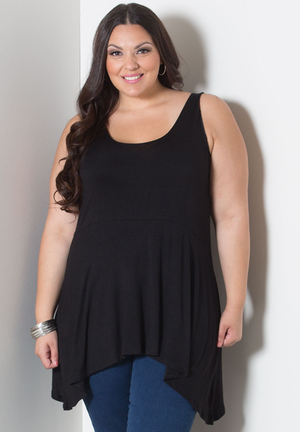 products/MeadowTank1423_1_Black_4dce0f7b-d17c-4c00-baa9-f82fd6c7ac8b.jpg