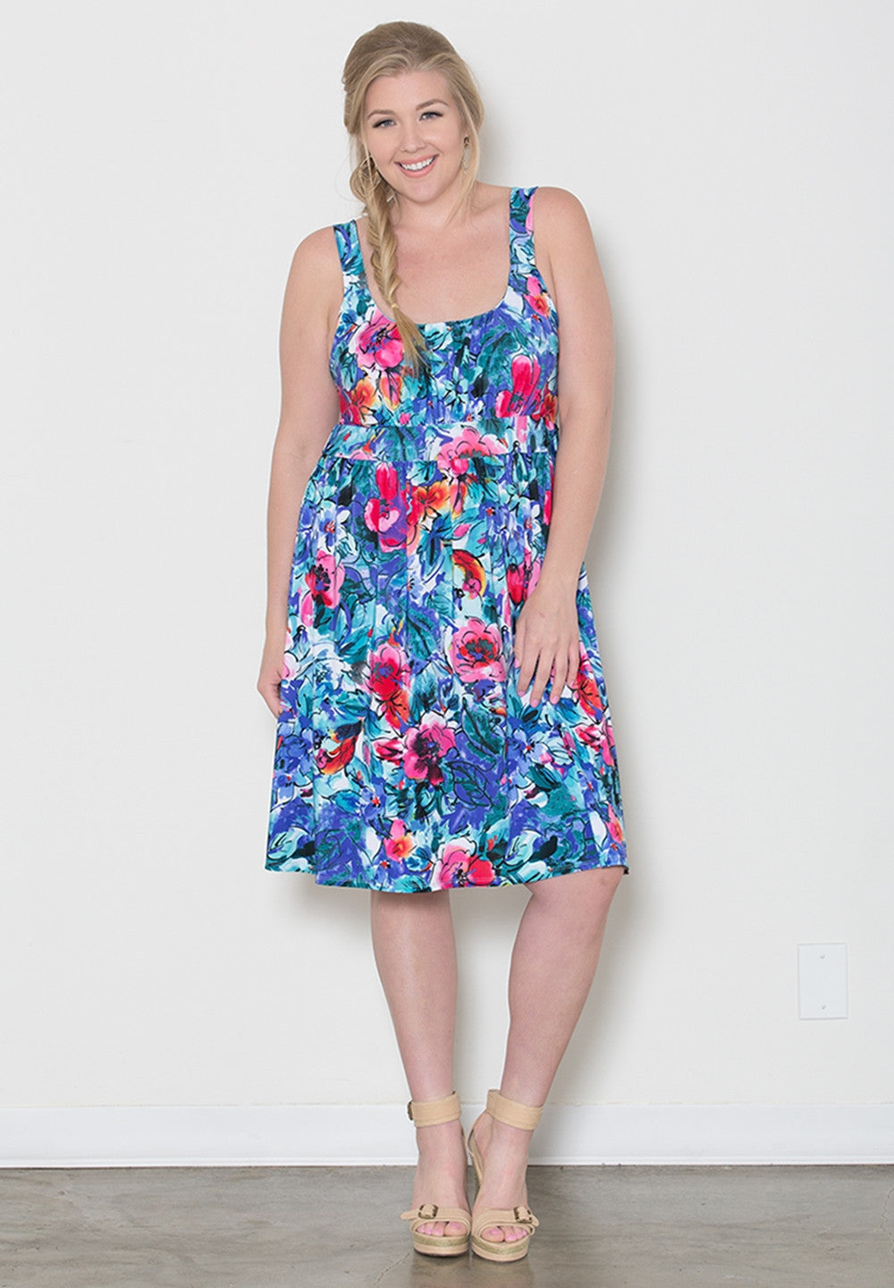 products/MelissaTankDress1654_1_BlueFloral_965c8e1c-54e1-4994-a86a-65f40aba10da.jpg