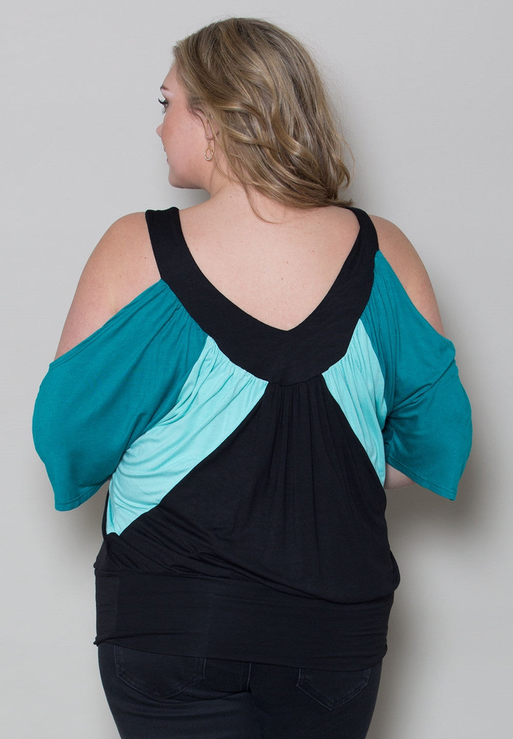 blue_green_black_2