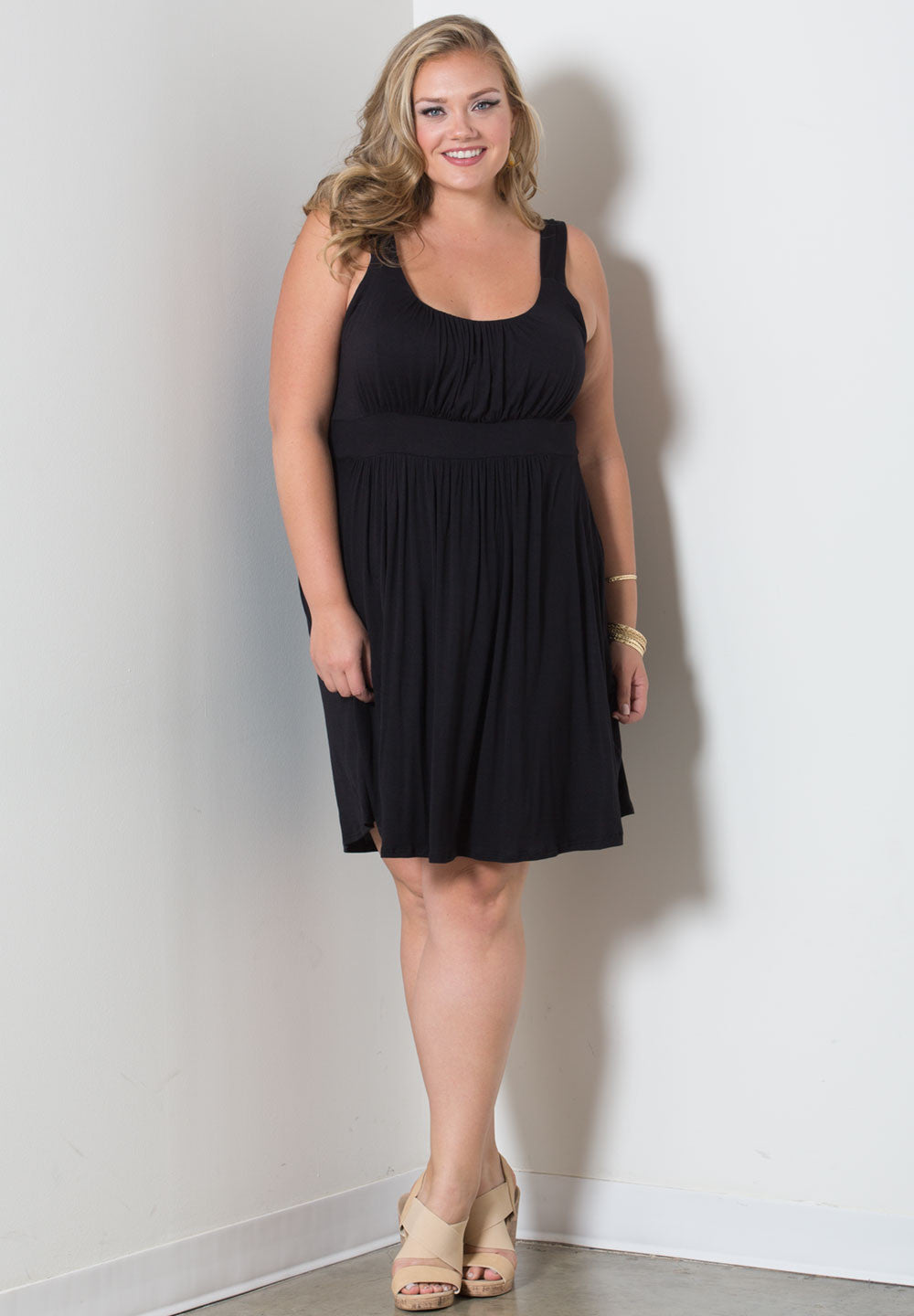 products/PerfectTankDressBlack1415_1_black_43cd2469-c6ba-4f13-bd7e-dca120fb872a.jpg