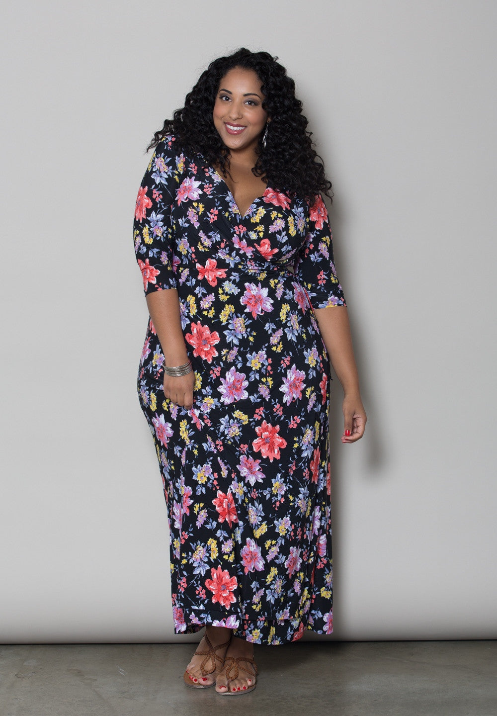 products/PriscillaWrapDress1491_1_FloralPrint_bde5c7bf-d581-4edc-a839-fec320492134.jpg