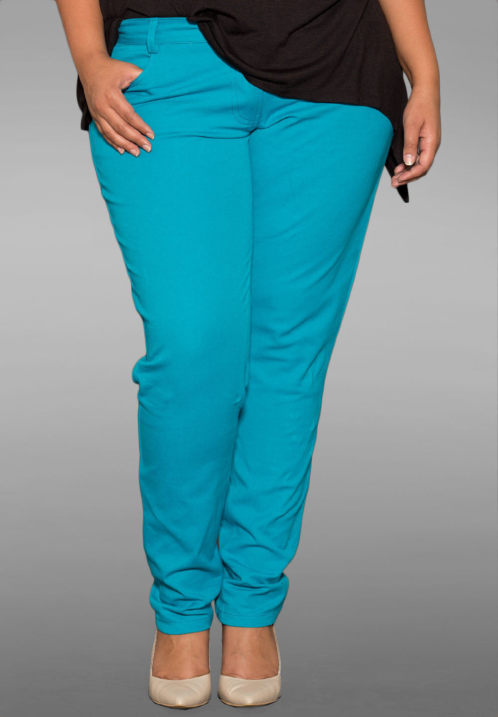 products/ShannonSkinnyPant1238_1_CapriBreeze_593e345b-80ef-4fe7-8a8a-416d250f63b1.jpg