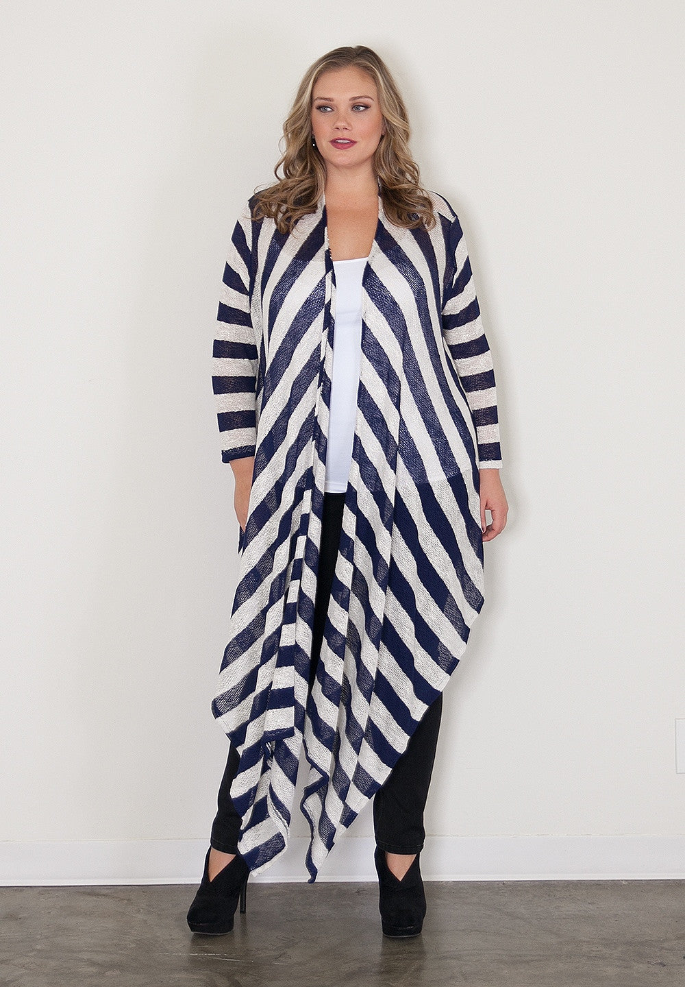 products/ZaideeCardigan1546_1_Blue_41768504-bb85-4e8f-a242-e1d9156d9618.jpg