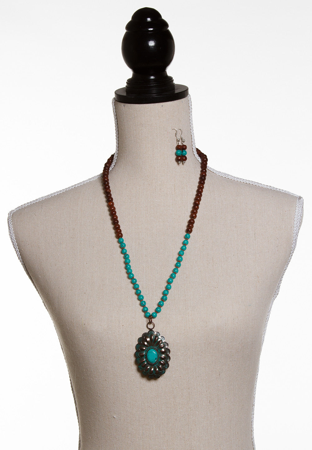 products/beadedpendantnecklaceset_1_turquoise_6e81e401-84e9-495d-aac1-a9e6e5615aef.jpg