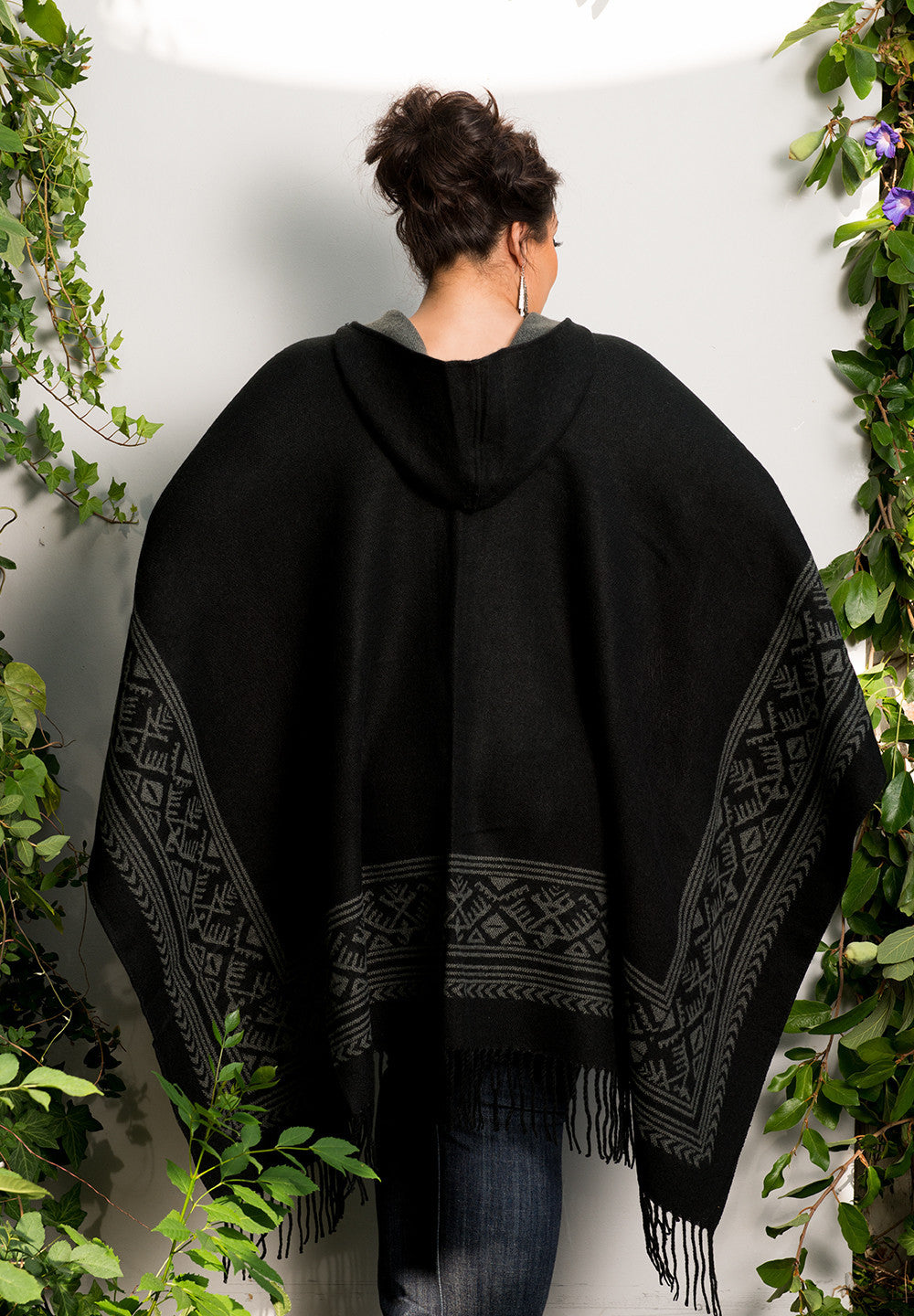 hoodedponcho_black