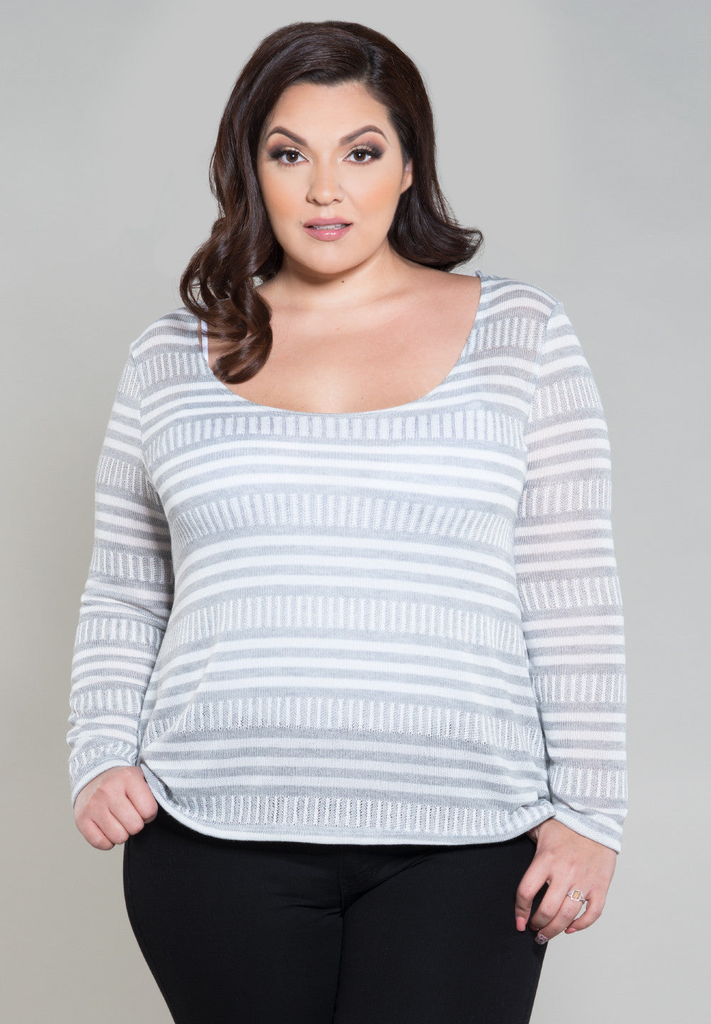 products/karenknittop_1_greyandwhite_844aae4e-7724-4cda-8657-e703b02e1626.jpg