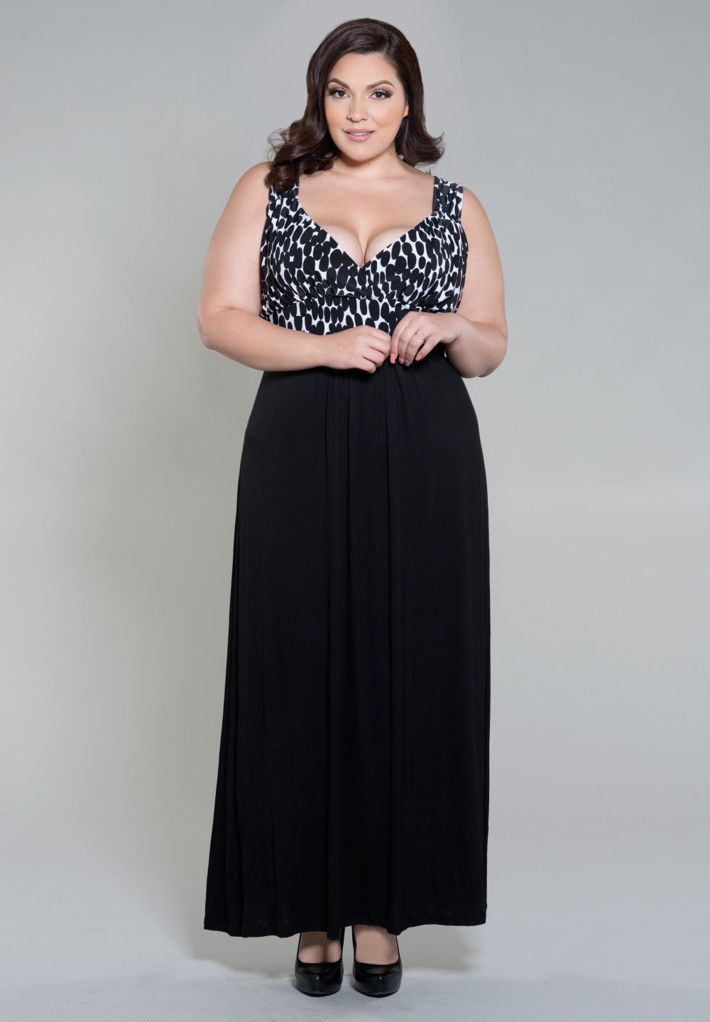 products/noelledress_1_blackandwhite_df7c8052-b4a3-497e-b54a-794f5c2c51ed.jpg