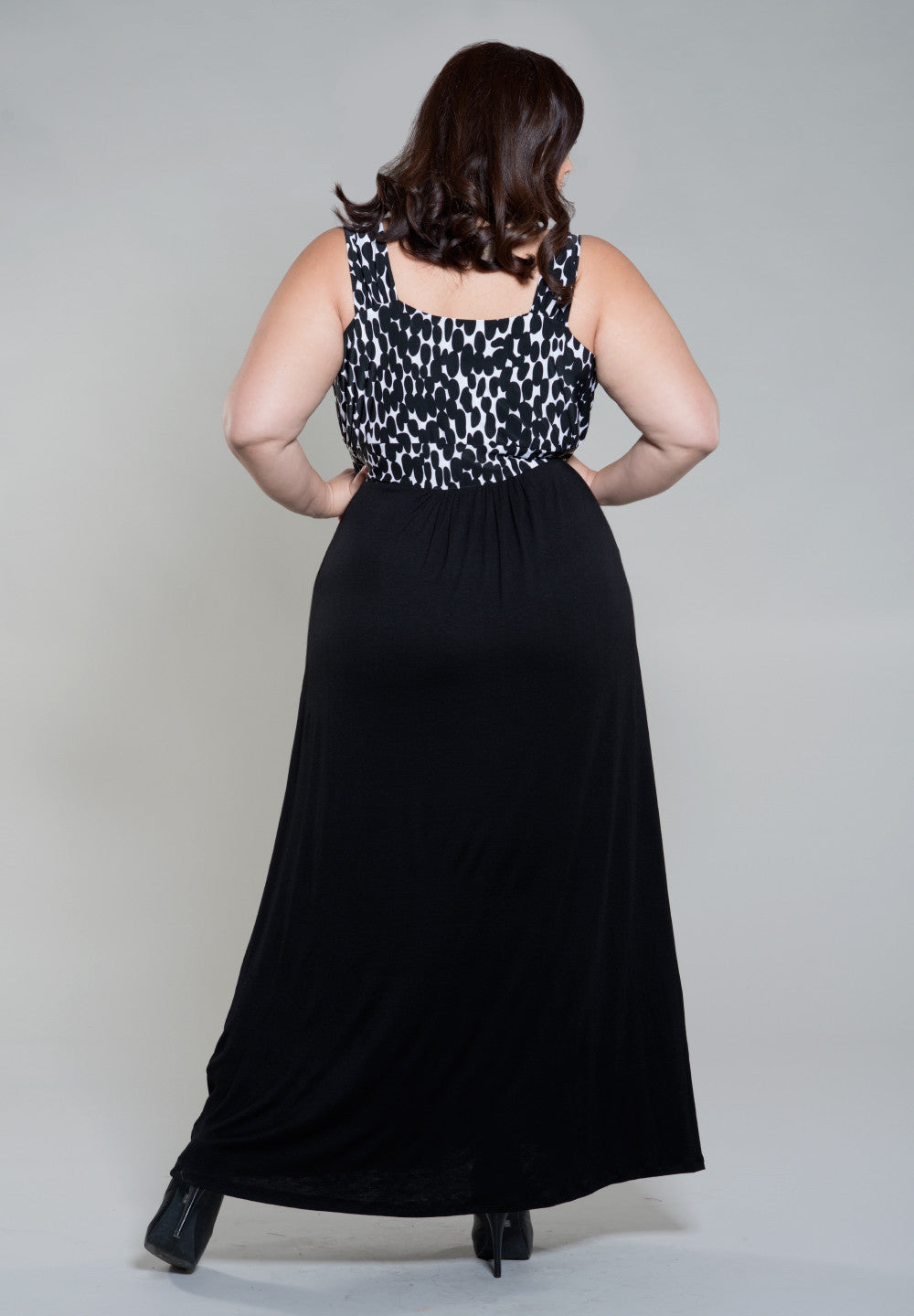 noelledress_black_white