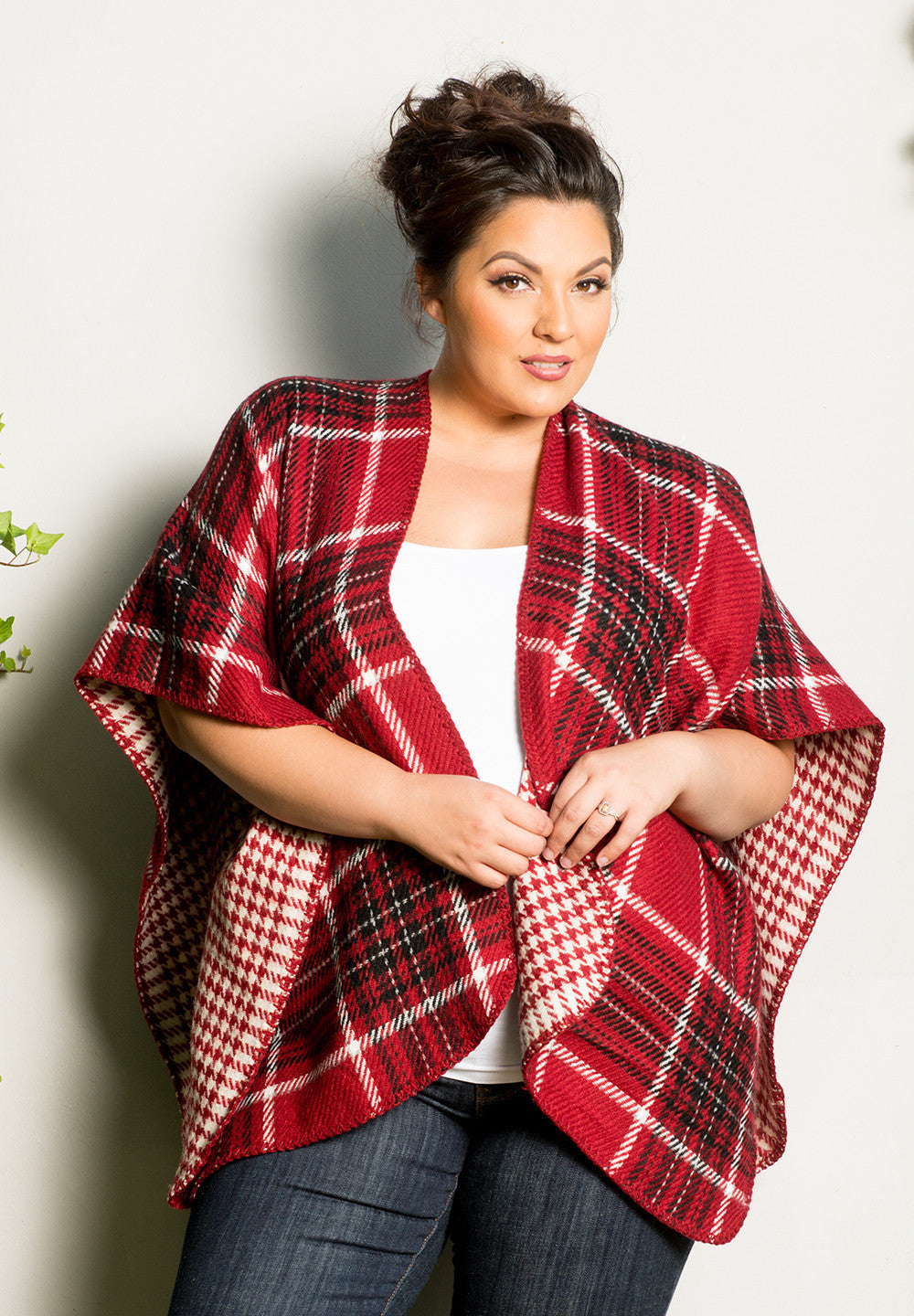 products/reversibleplaidponcho_1_red.jpg