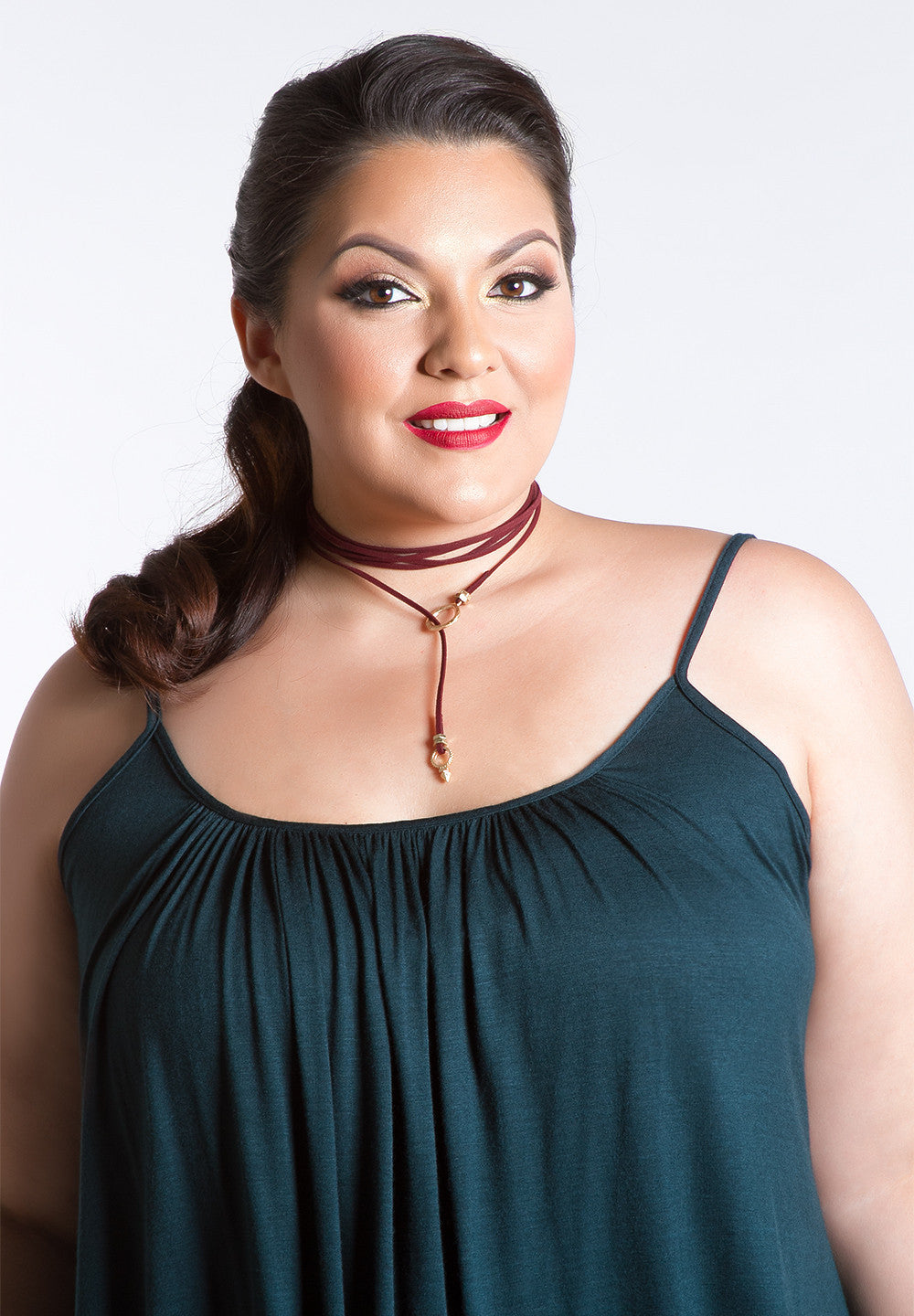 products/wraparoundchoker_1_burgundy_965edc15-dce3-4a29-8730-d3c1a30d19eb.jpg